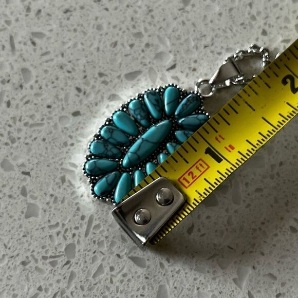 Turquoise Pendant Necklace - Picture 5 of 9
